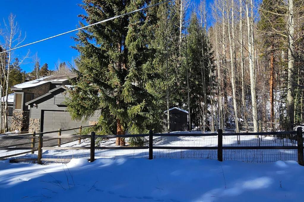 Private And Updated Breck Home With Hot Tub Breckenridge Bagian luar foto