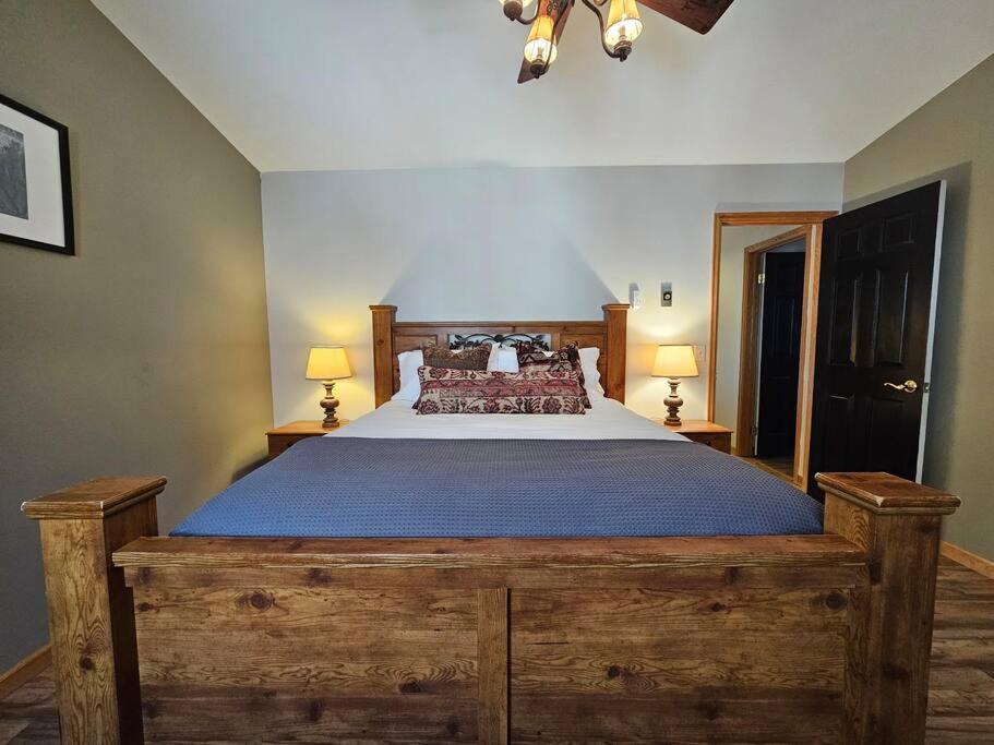 Private And Updated Breck Home With Hot Tub Breckenridge Bagian luar foto