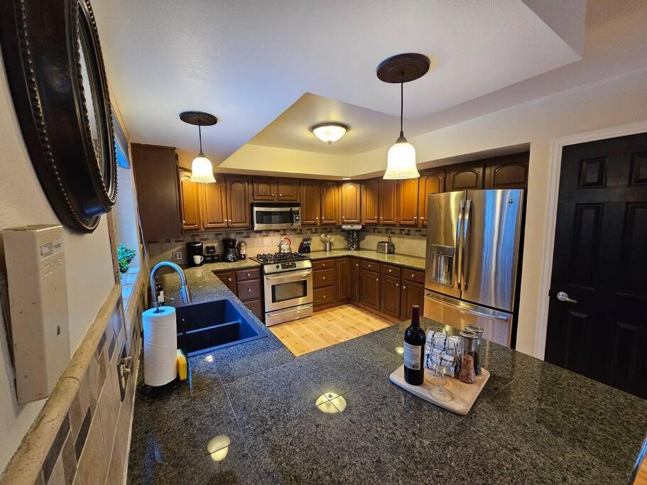 Private And Updated Breck Home With Hot Tub Breckenridge Bagian luar foto