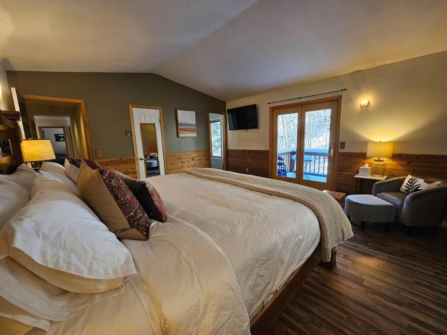 Private And Updated Breck Home With Hot Tub Breckenridge Bagian luar foto