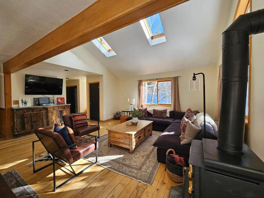 Private And Updated Breck Home With Hot Tub Breckenridge Bagian luar foto